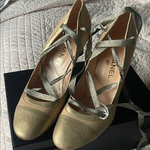 CHANEL Nude and Gold Satin Ribbon Heel Pumps 39.5